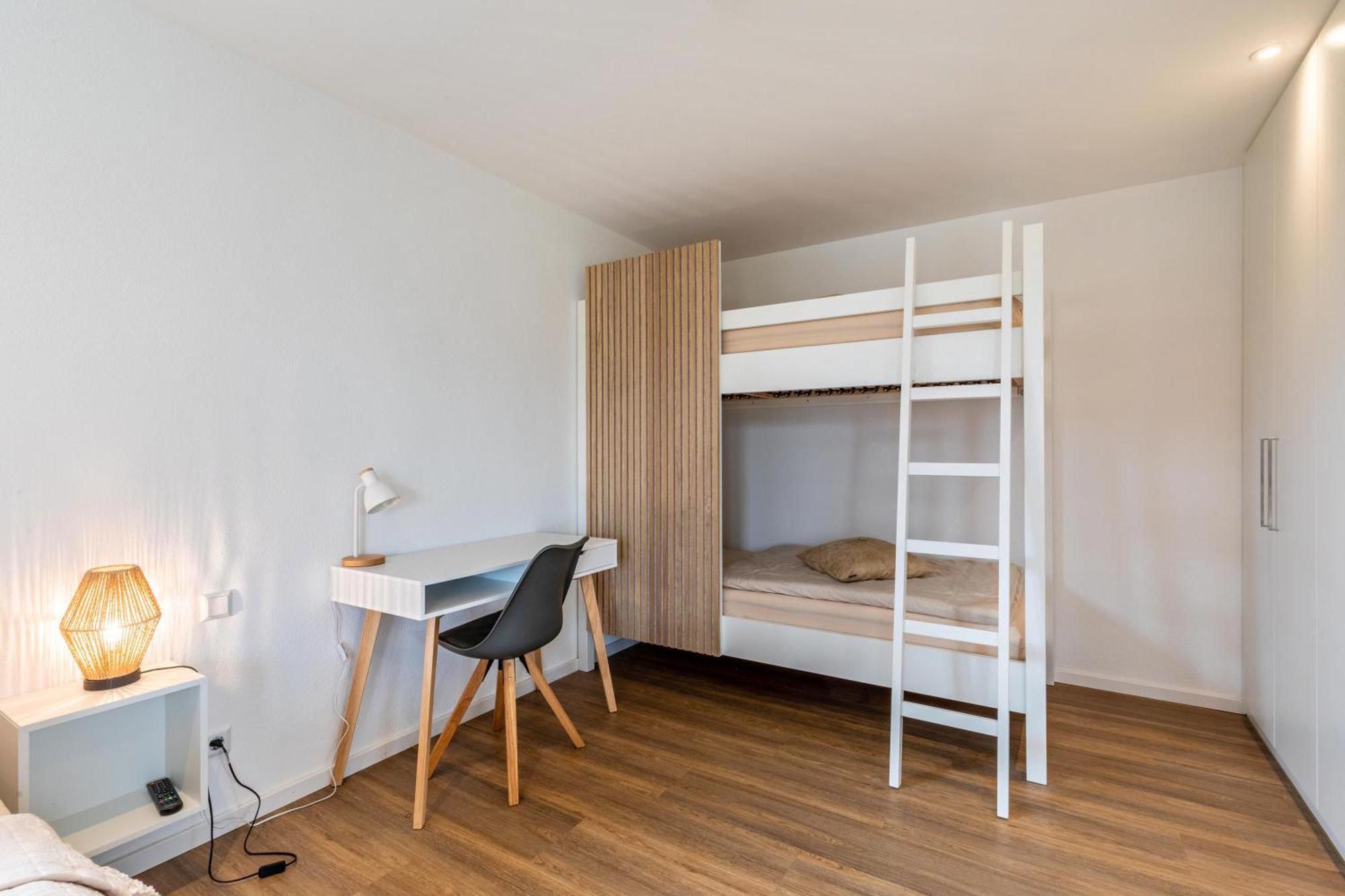 Studio 4 Parkside Apartments Gunzburg Bagian luar foto