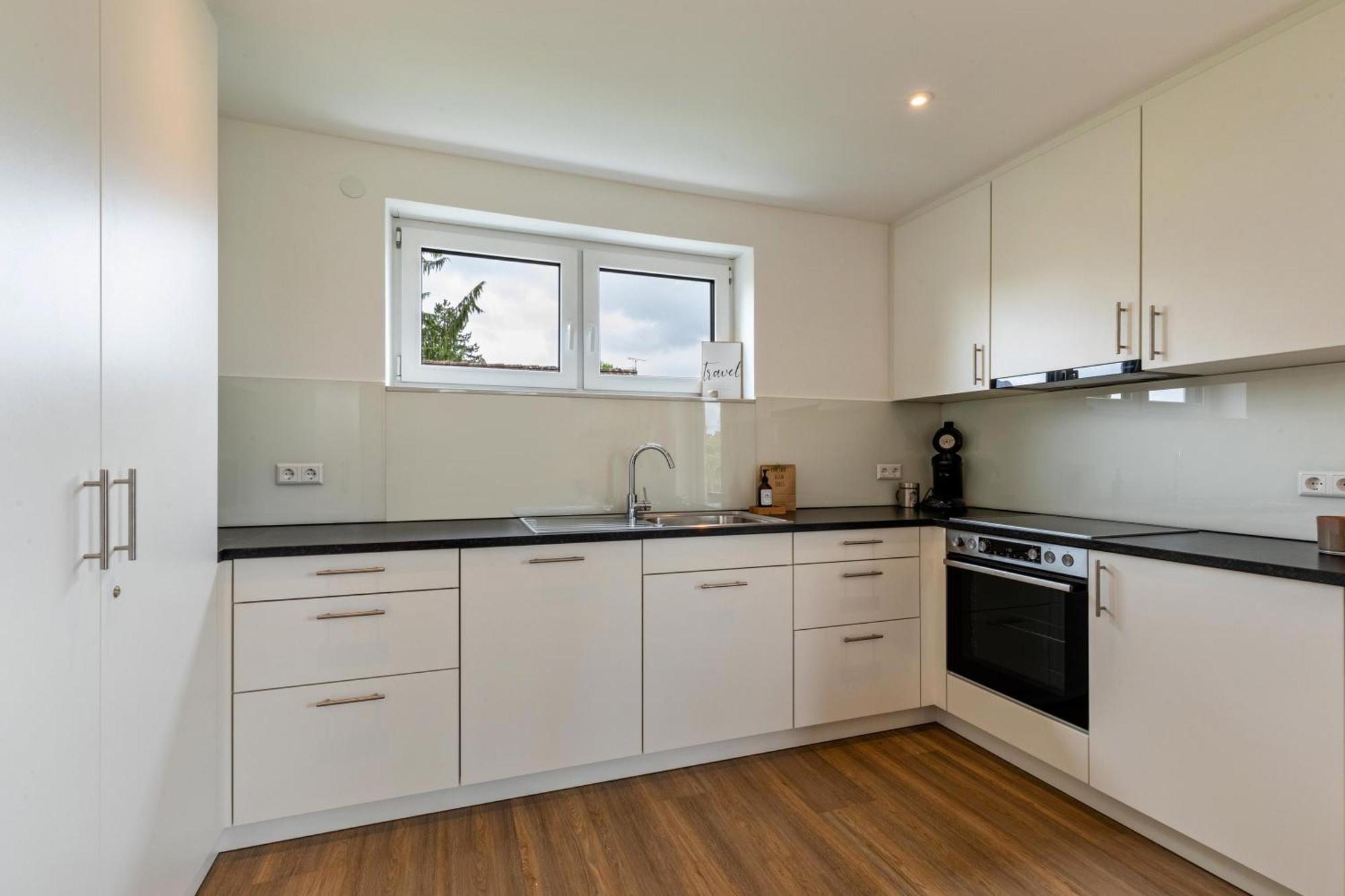 Studio 4 Parkside Apartments Gunzburg Bagian luar foto